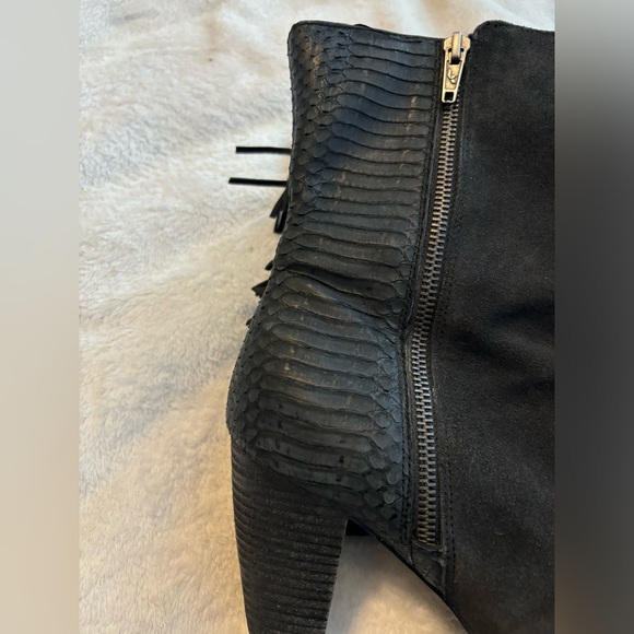 UGG Koolaburra Fringe Faded Black Suede Snake Skin Boots - Picture 9 of 12